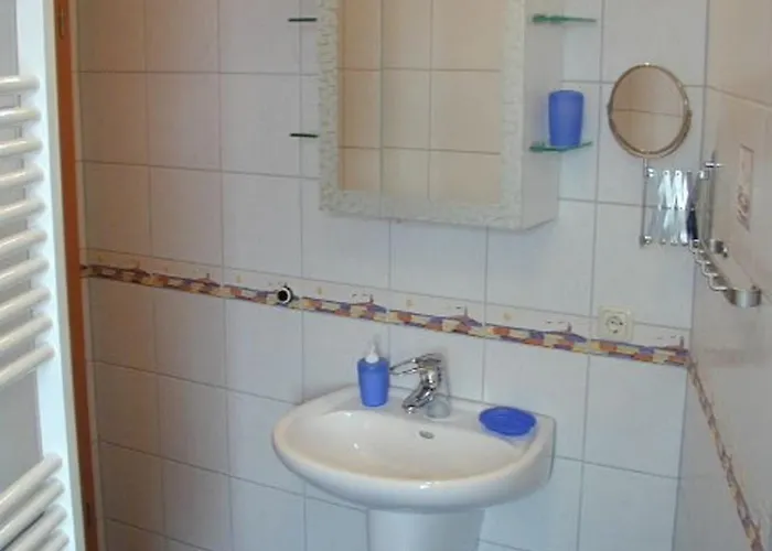 1 Gartenweg 7 * ツィングシュト