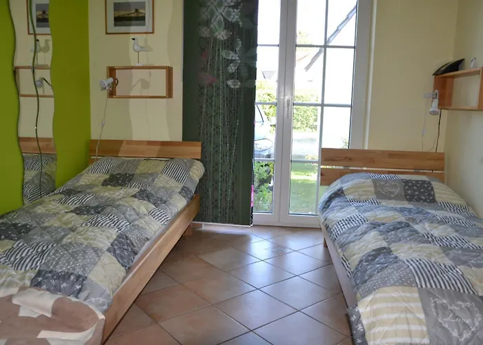 1 Gartenweg 7 アパート *